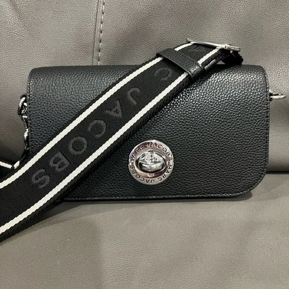 Marc Jacobs Signet Turnlock Shoulder Bag with matching wallet